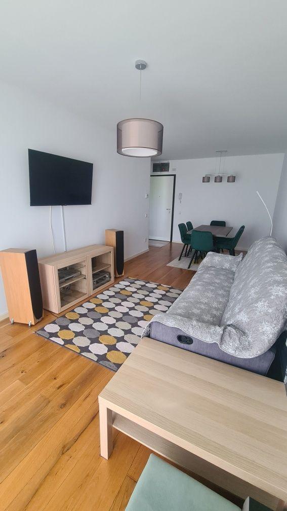 Ofer spre închiriere apartament 2 camere Aviatiei Apartments  cu parcare subterana