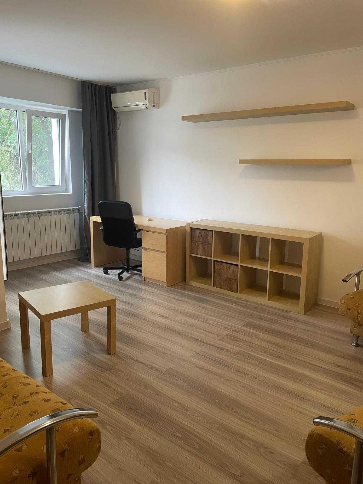 apartament de inchiriat