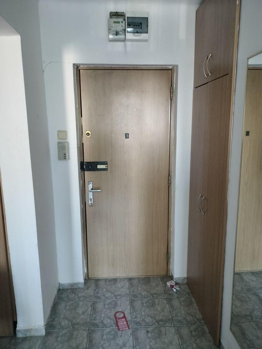 Închiriez garsonieră Metrou Obor