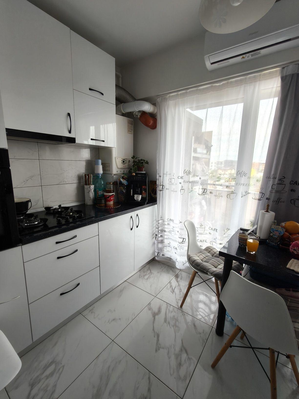 Proprietar vând apartament in cartier Titanul Nou - imagine 1