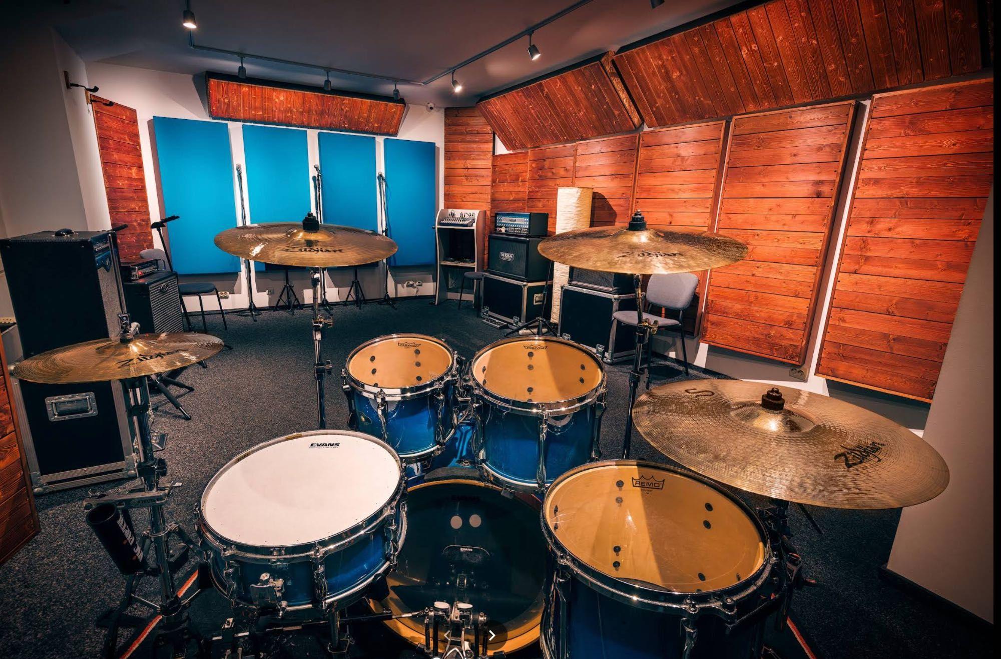 Studio de muzica de inchiriat - Spatiu - 50 mp - Antifonat - Fostul ACE Studio - Sala de repetitii - Inregistrari