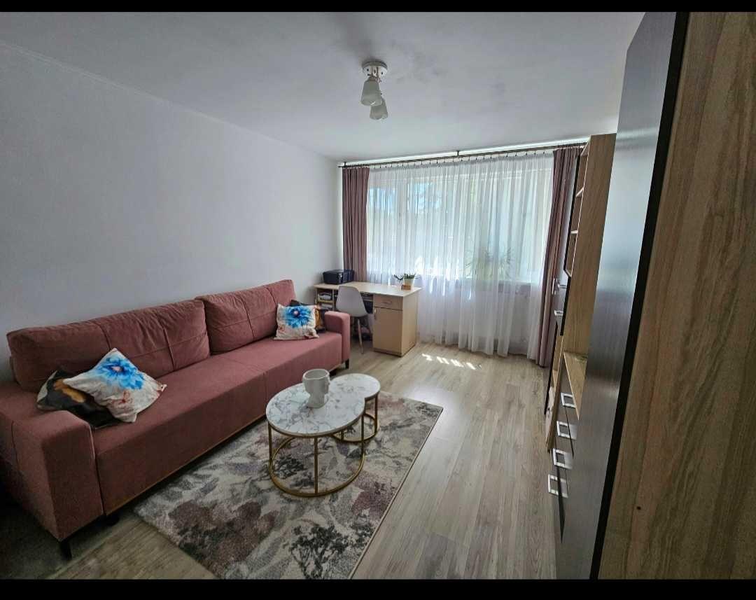 2 camere decomandat | 1 minut metrou Eroii Revoluției | 48 mp | Bloc reabilitat