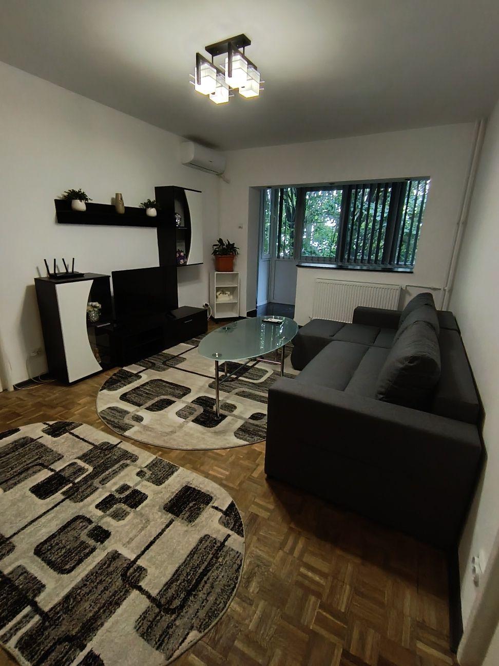Proprietar inchiriez apartament 2 camere, 50 mp, mobilat și utilat complet, 5 min metrou Aparătorii Patriei– Sector 4.