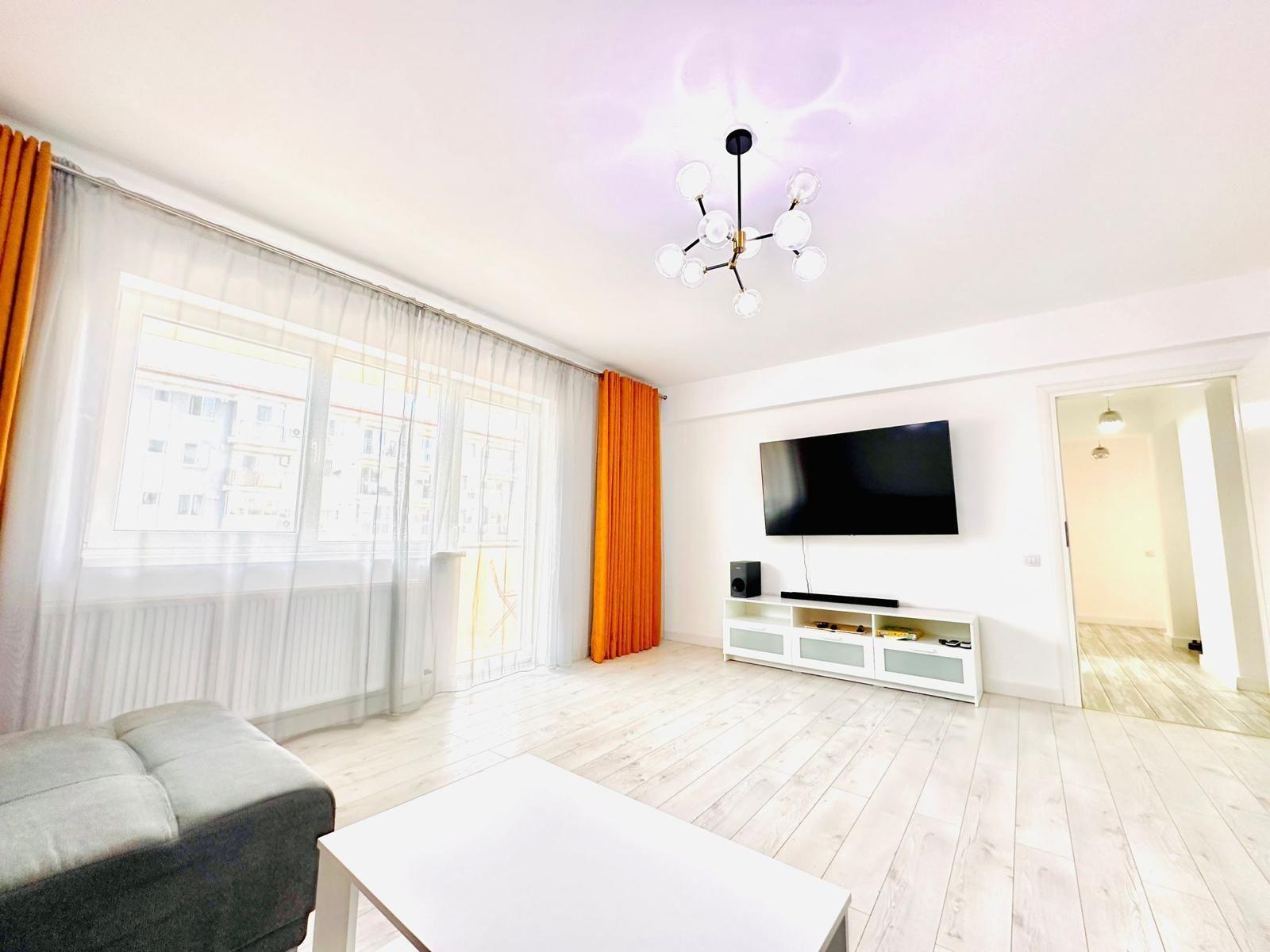 Închiriez apartament spațios cu 3 camere și 2 băi + Loc de Parcare Inclus Disponibil Imediat