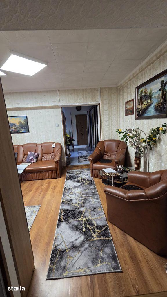 Vand apartament Bd Ghencea nr 30