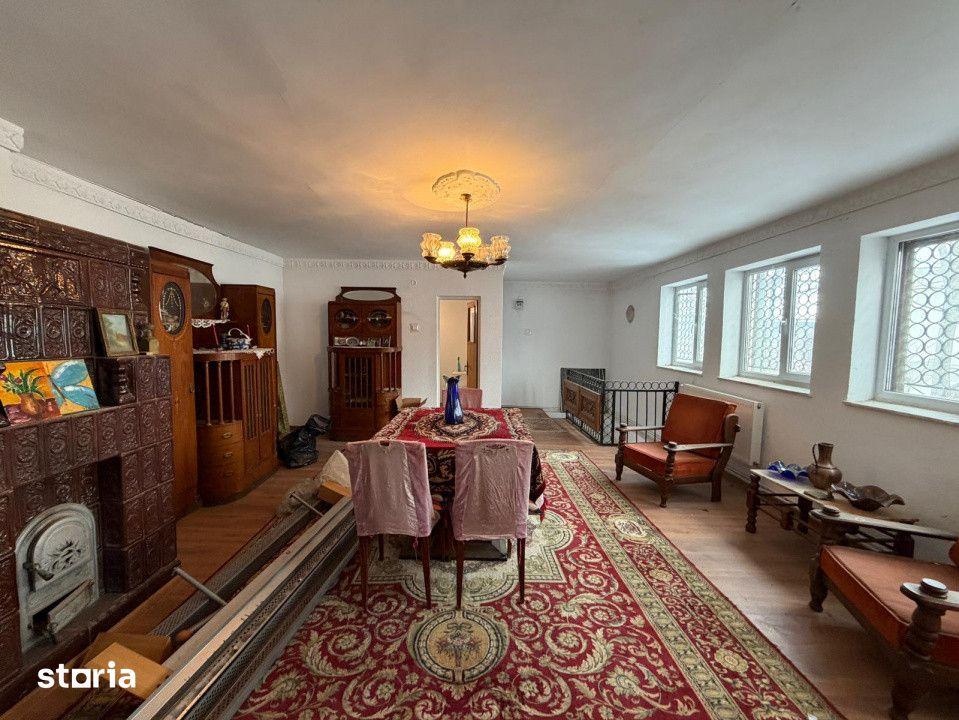 Casa 6 camere, Zavoiului, strada linistita
