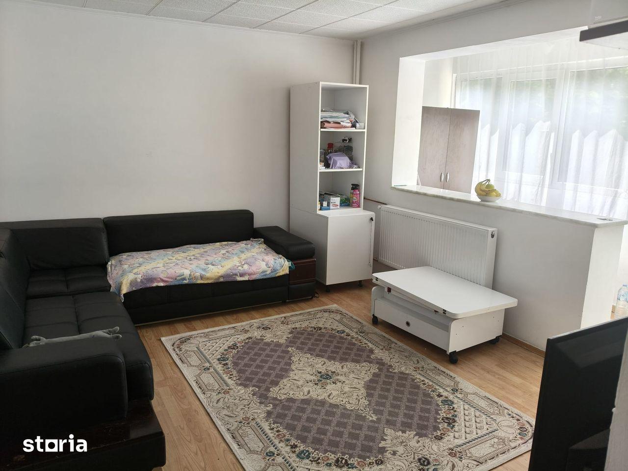 Vanzare Apartament 3 Camere
