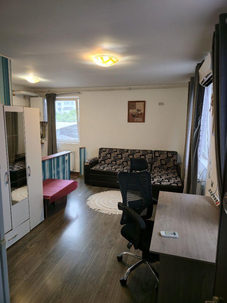 Proprietar închiriez garsoniera Militari