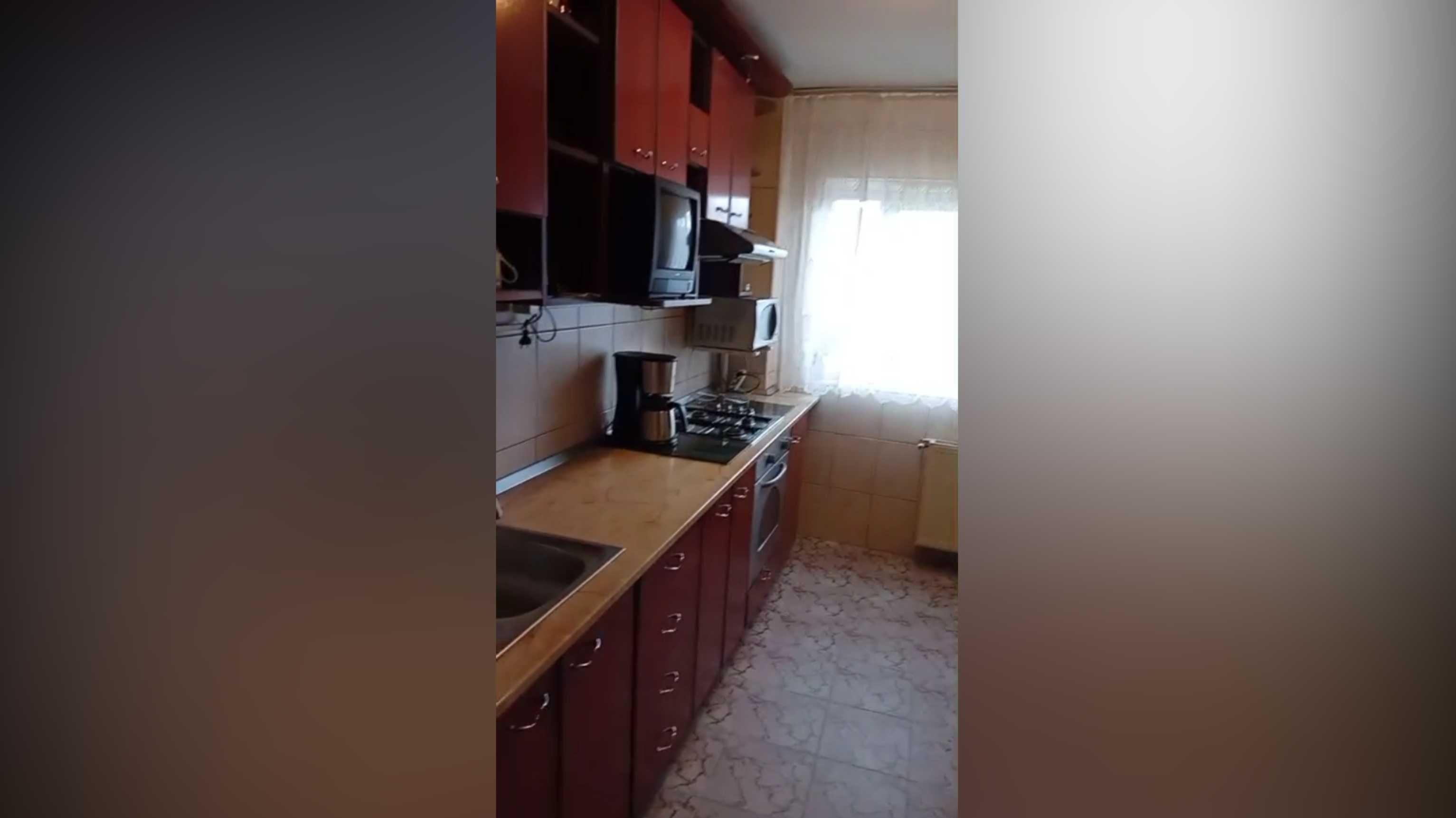 De inchiriat apartament 2 camere - Gorjului/Moinesti